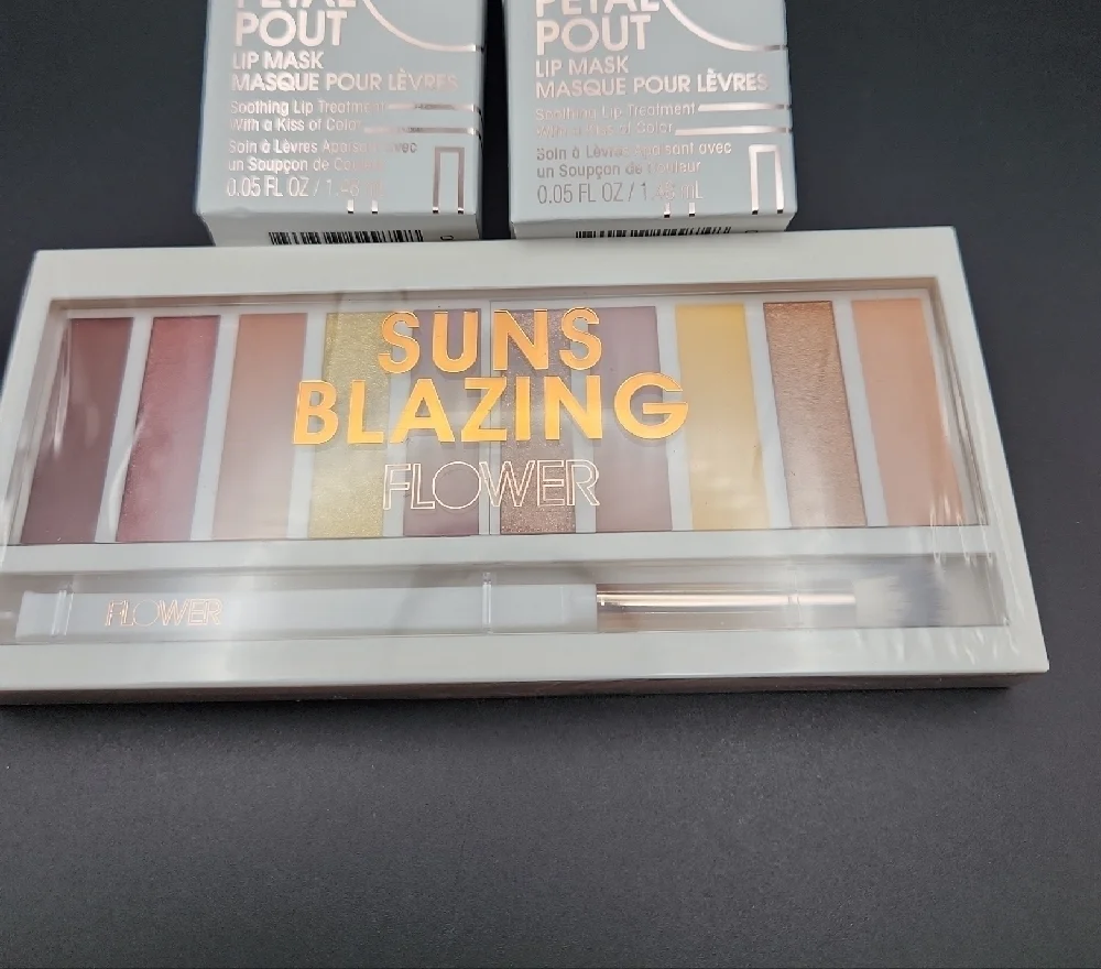 Flower Beauty Suns Blazing Palette Petal Pout Lip Mask